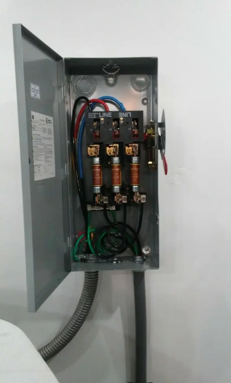 Three-phase disconnect switch installed for Smoke Detector Installation in Gantt